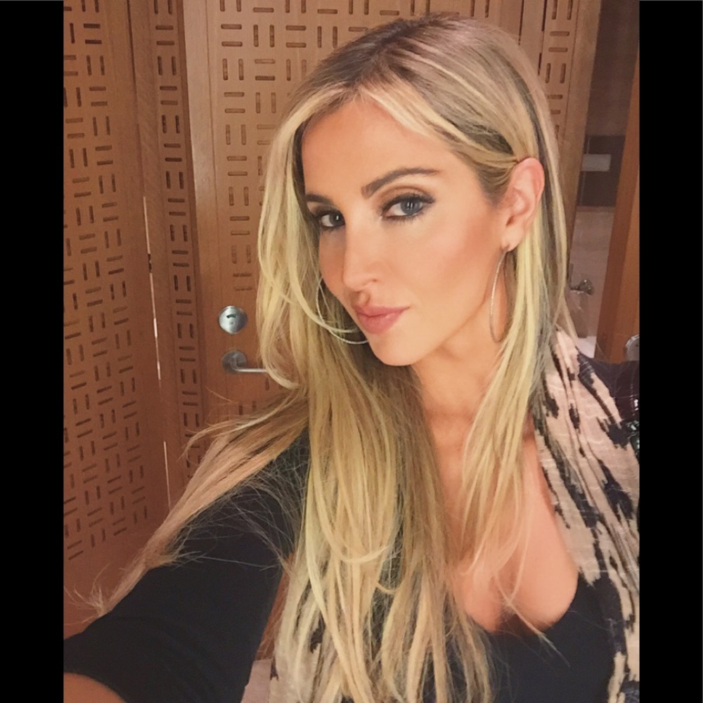 Meet your Posher, Lee